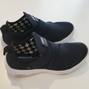Black vans ultrarange trainers size 7